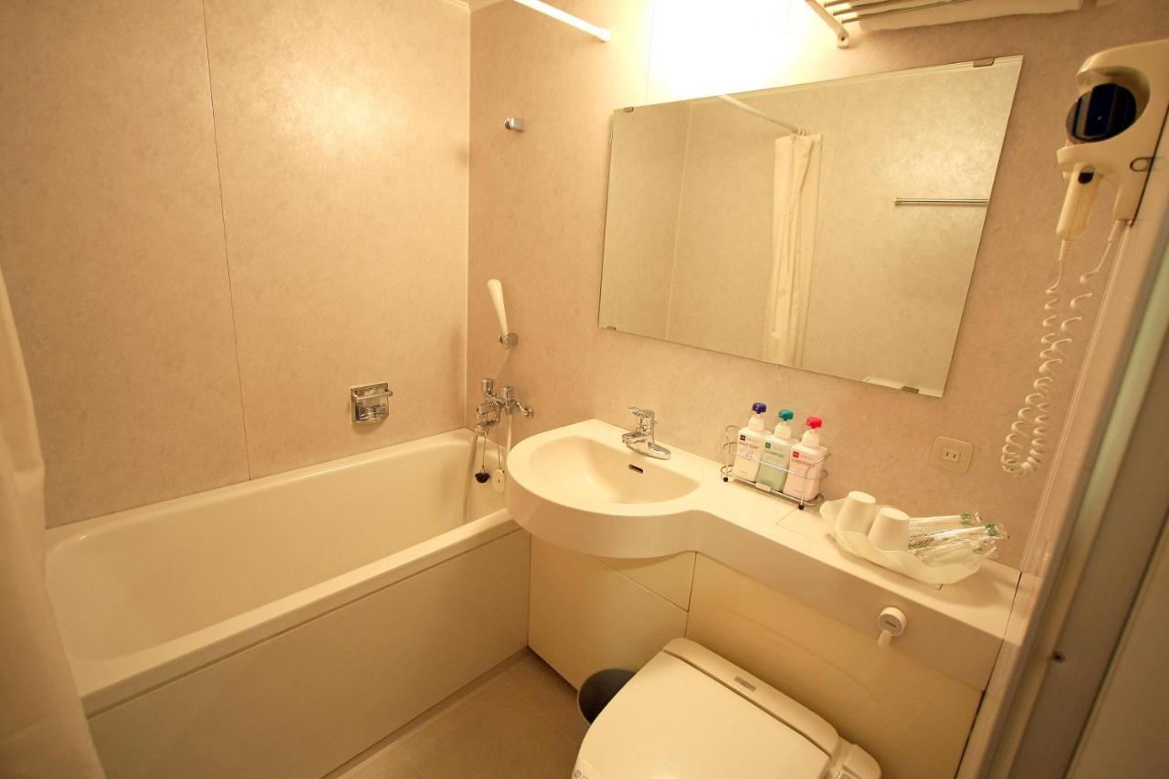 Hotel Central Сендай Экстерьер фото